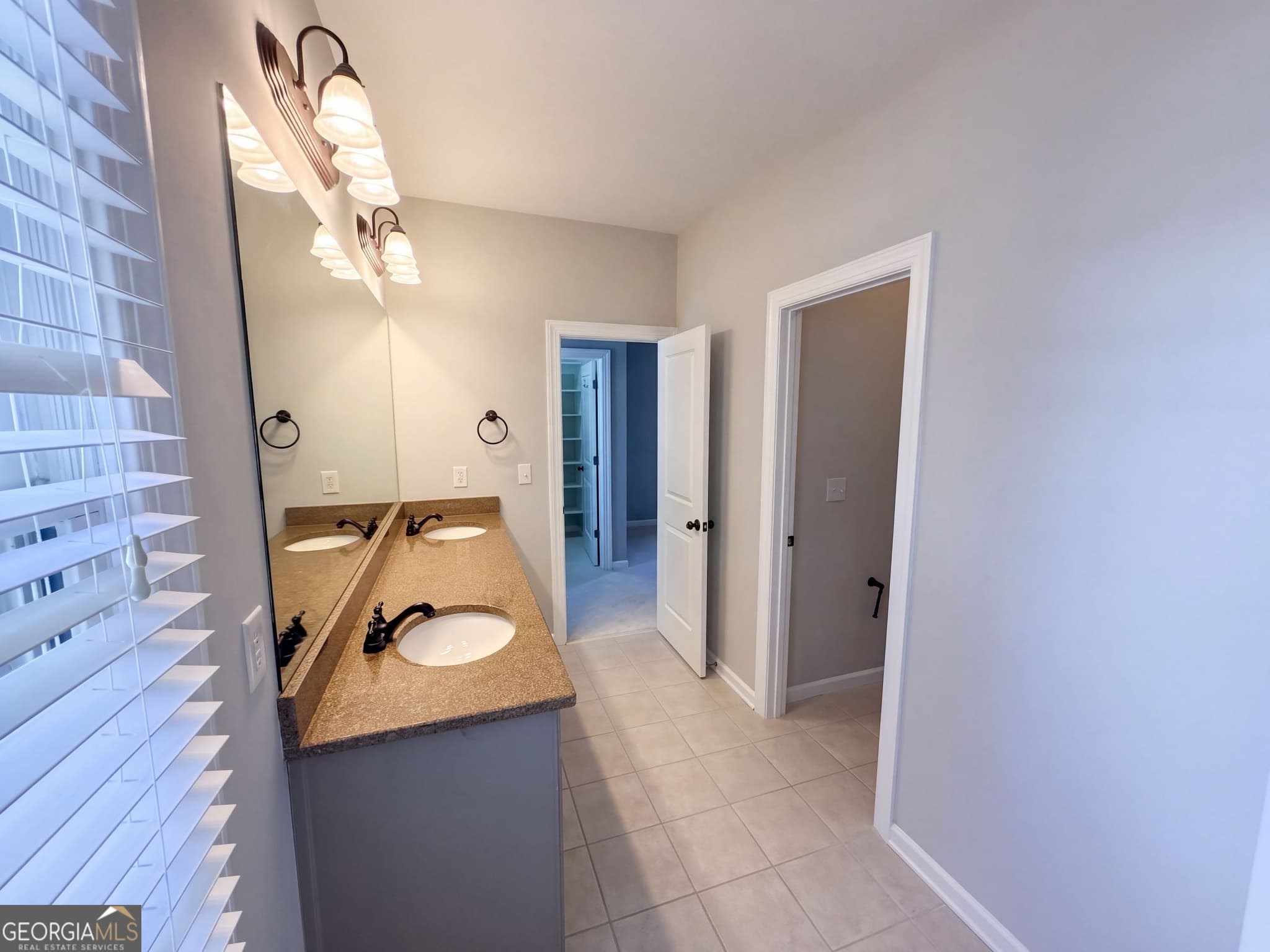 4 bedroom, 5 bathroom, 5,016 sq ft single family residence for sale at 1119 Ridenour Court, Kennesaw, GA 30152 — photo 10