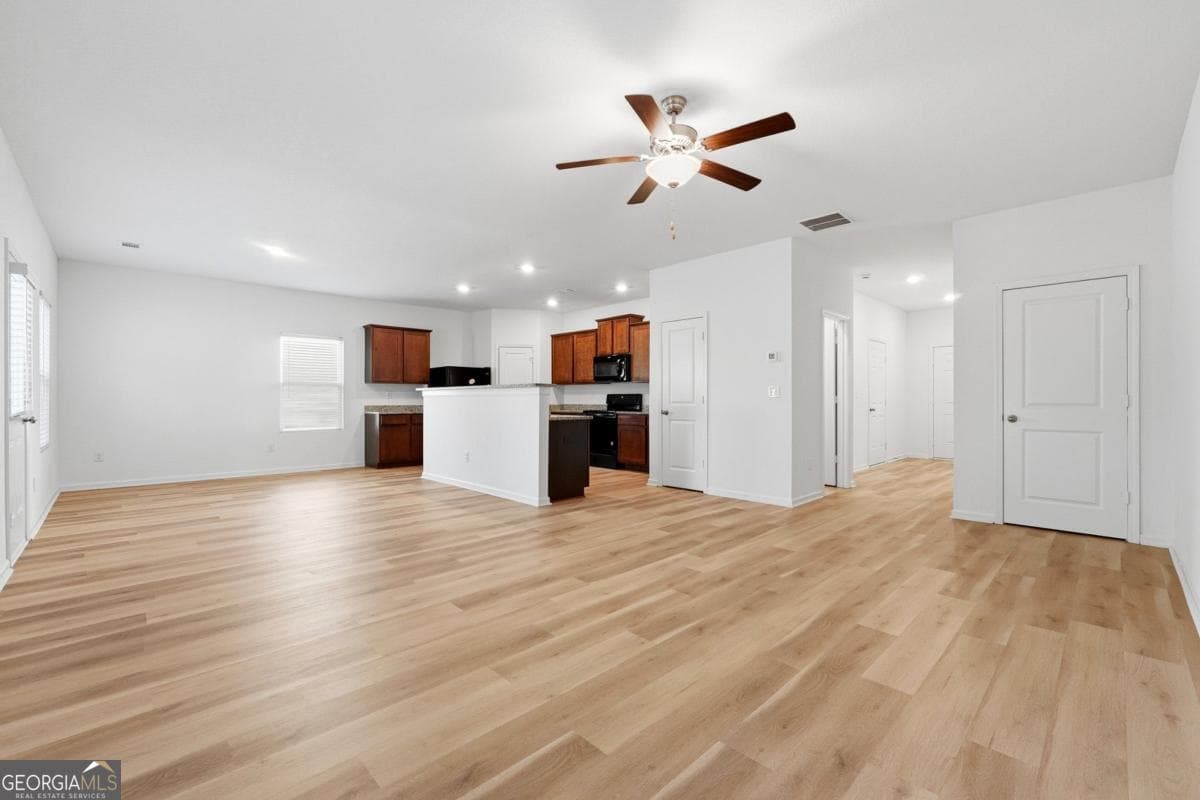 4 bedroom, 2.5 bathroom, 1,984 sq ft single family residence for sale at 368 Morning Drive, Athens, GA 30606 — photo 6