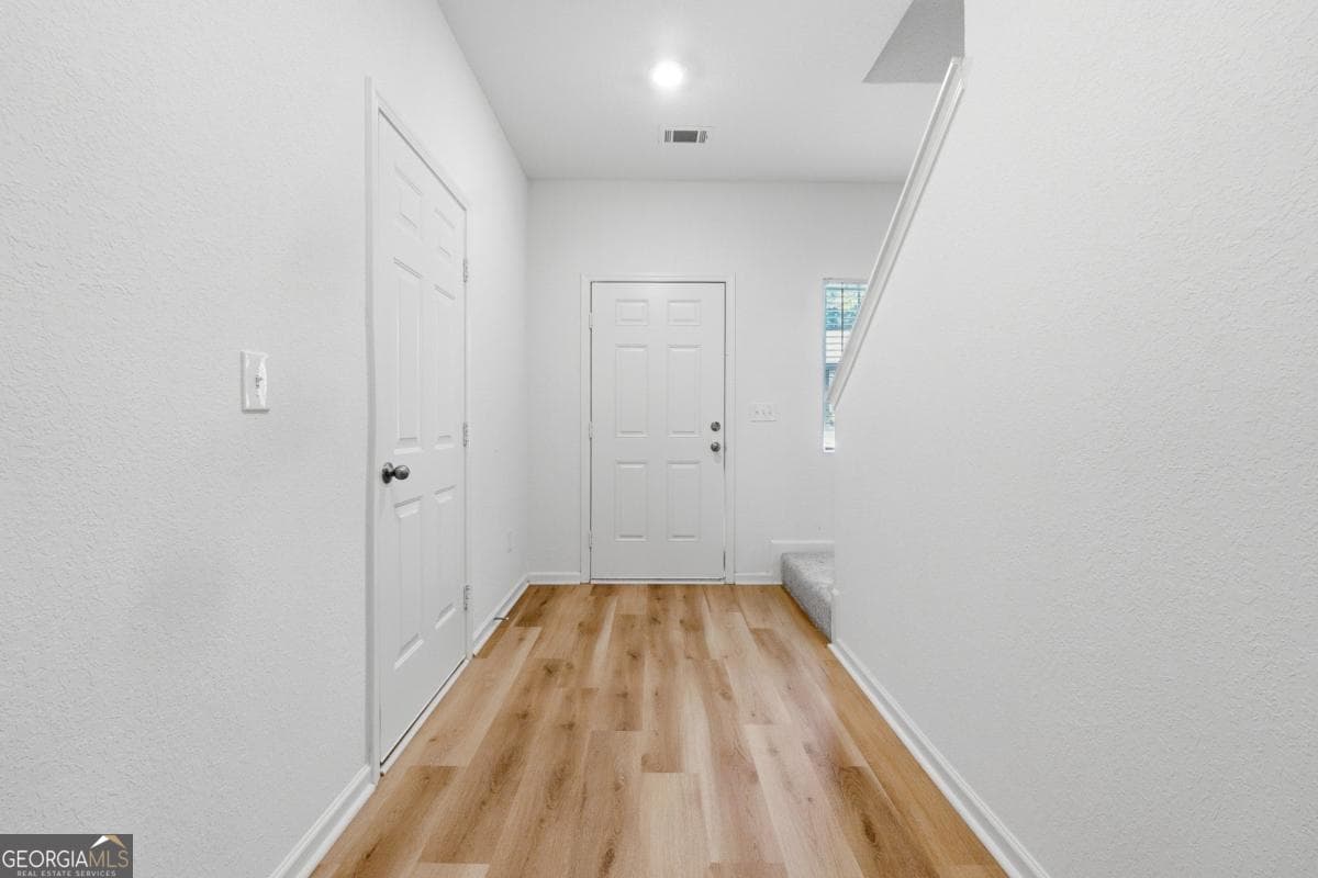 4 bedroom, 2.5 bathroom, 1,984 sq ft single family residence for sale at 368 Morning Drive, Athens, GA 30606 — photo 3