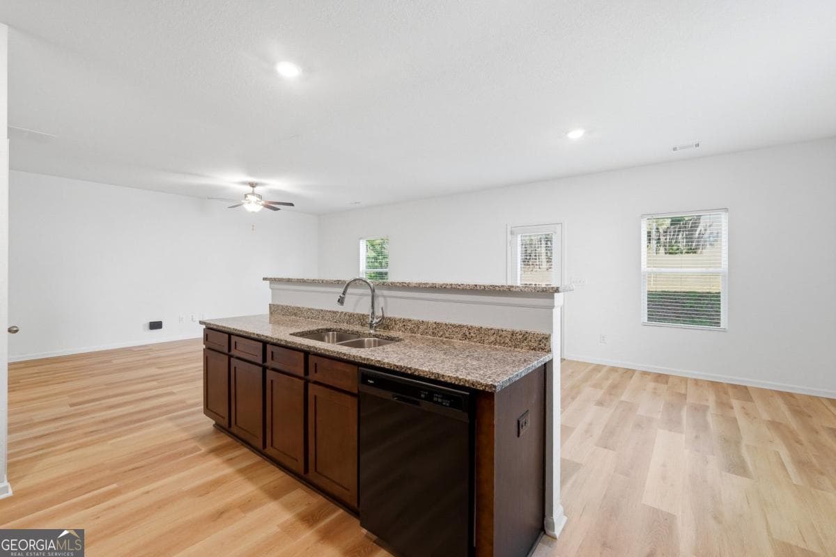 4 bedroom, 2.5 bathroom, 1,984 sq ft single family residence for sale at 368 Morning Drive, Athens, GA 30606 — photo 8