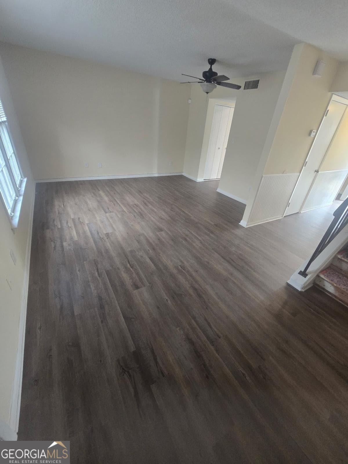 3 bedroom, 1.5 bathroom, 1,260 sq ft townhouse for sale at 2080 Kings Gate Circle C, Snellville, GA 30078 — photo 7