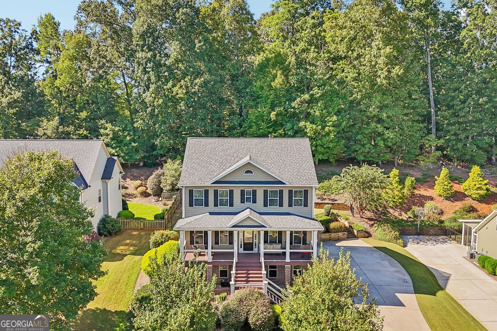 4 bedroom, 3.5 bathroom, 3,034 sq ft single family residence for sale at 219 Highwoods Parkway, Newnan, GA 30265 — photo 3