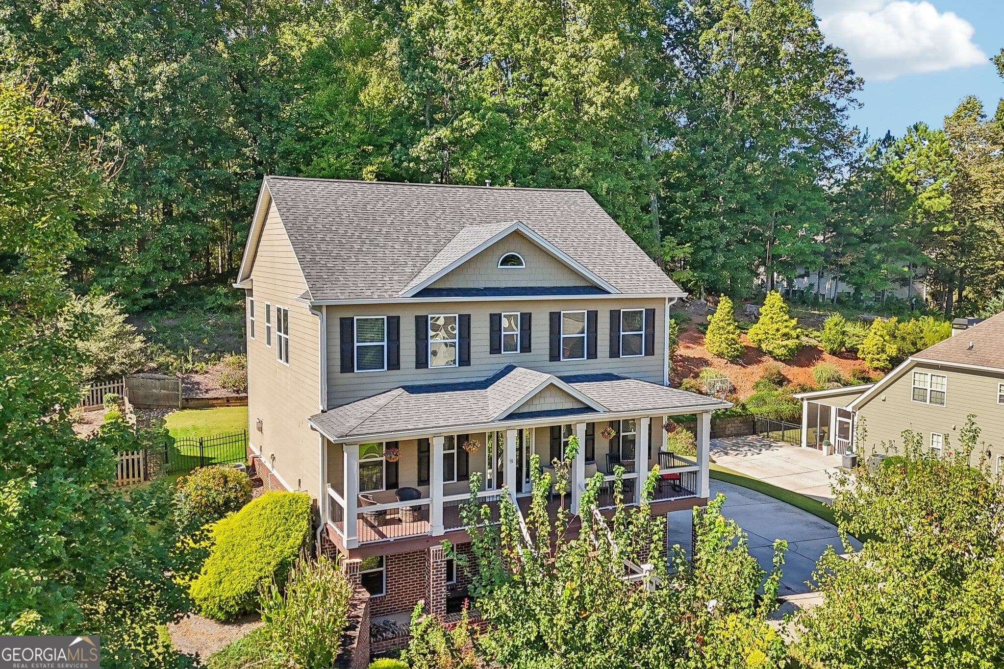 4 bedroom, 3.5 bathroom, 3,034 sq ft single family residence for sale at 219 Highwoods Parkway, Newnan, GA 30265 — photo 5