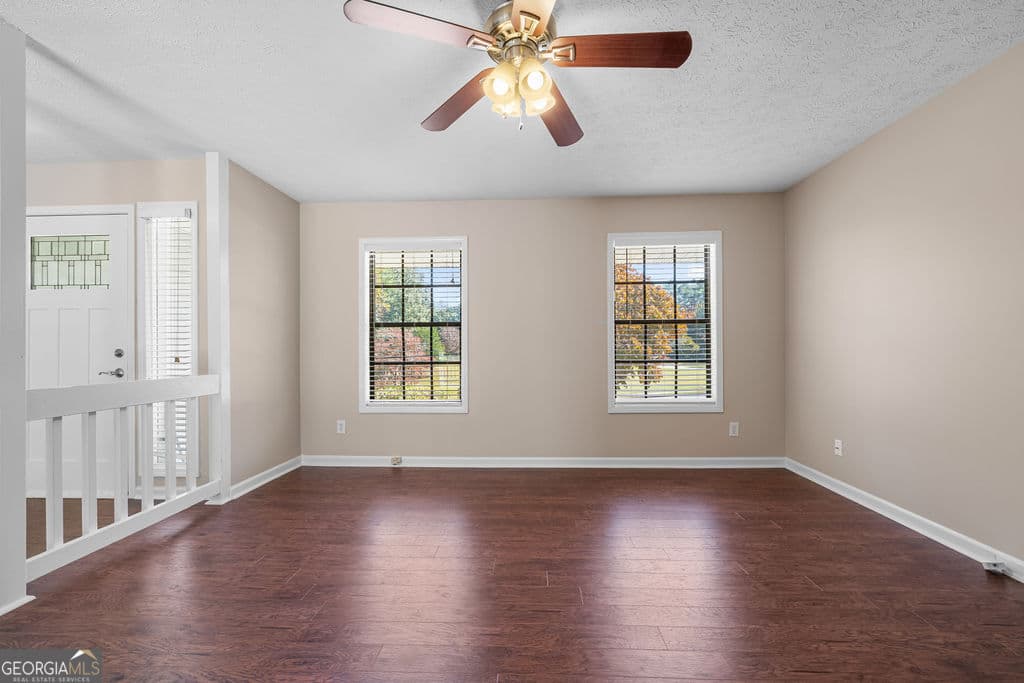 3 bedroom, 2 bathroom, 1,230 sq ft single family residence for rent at 1305 Kennesaw Due West Road, Kennesaw, GA 30152 for $2,050 a month — photo 6