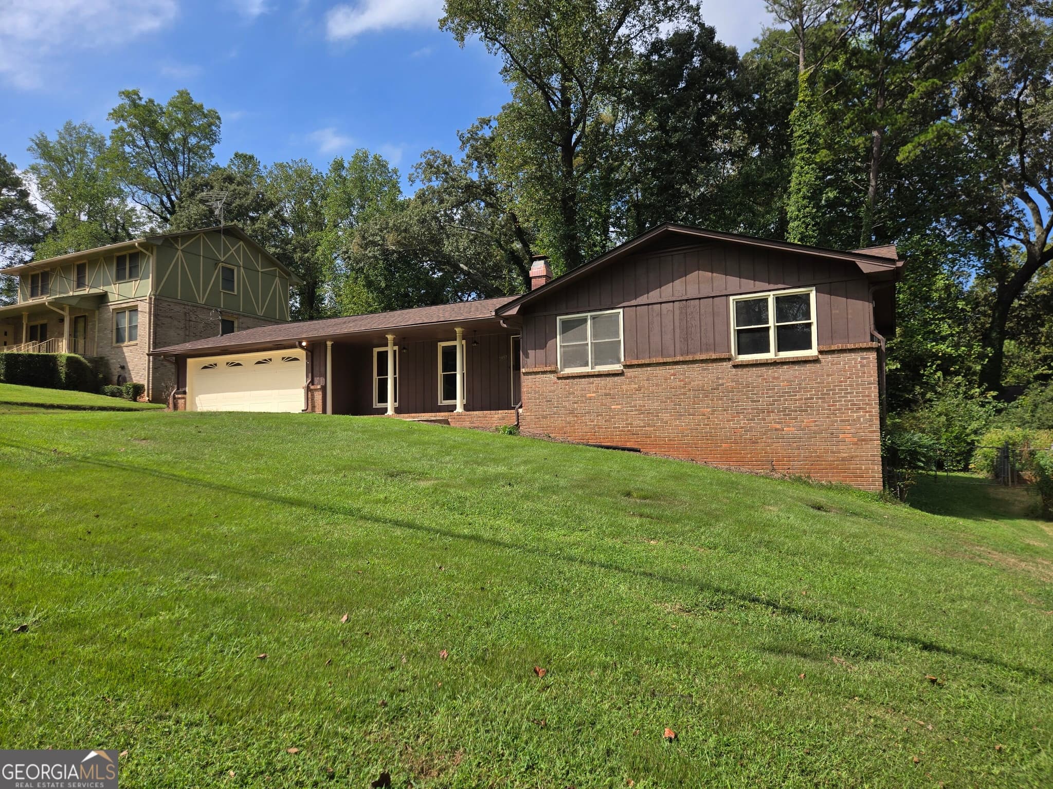 3 bedroom, 2 bathroom, 1,597 sq ft single family residence for rent at 3851 Raiders Ridge Drive, Lithonia, GA 30038 for $1,775 a month — photo 2
