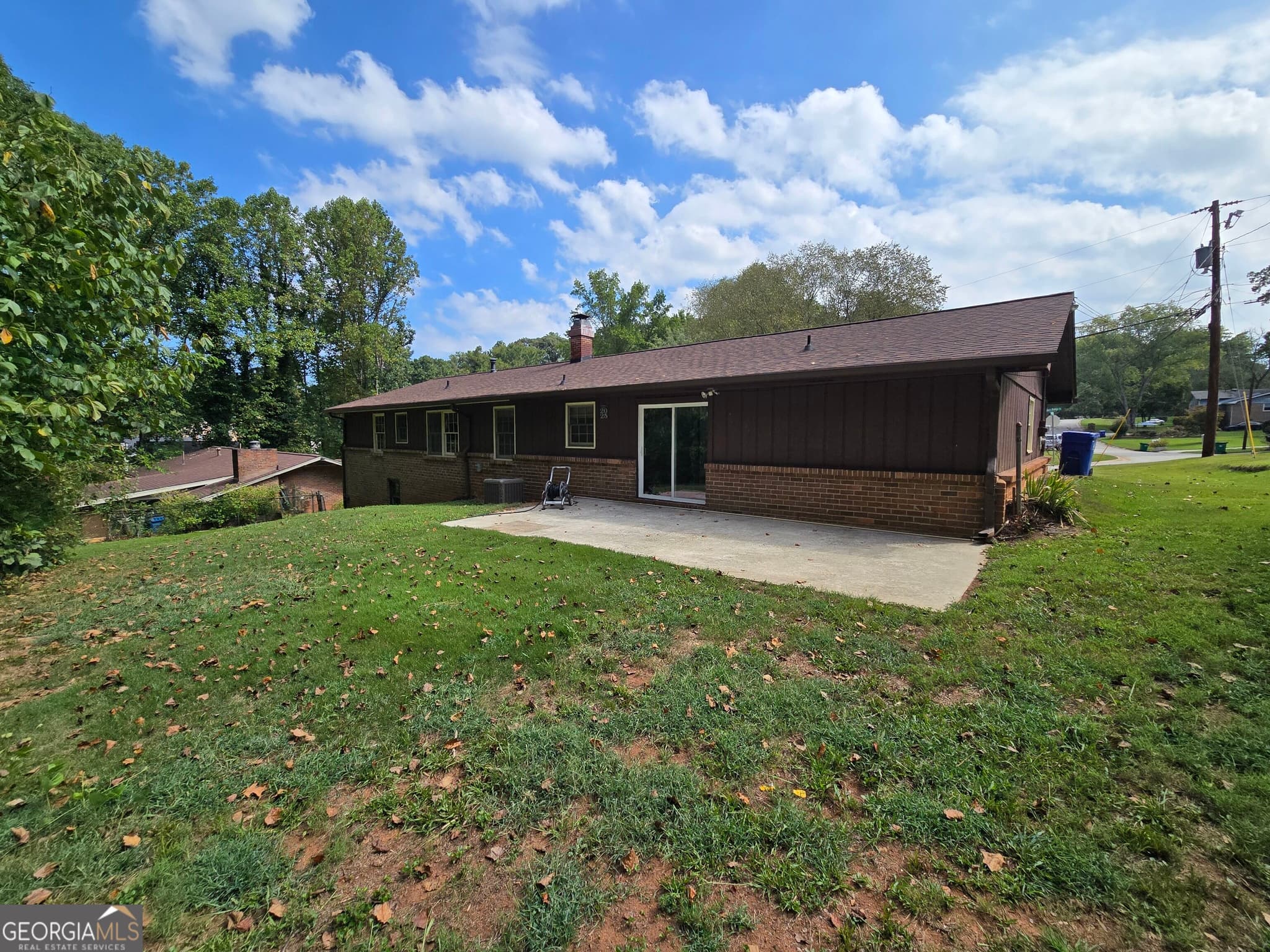 3 bedroom, 2 bathroom, 1,597 sq ft single family residence for rent at 3851 Raiders Ridge Drive, Lithonia, GA 30038 for $1,775 a month — photo 3