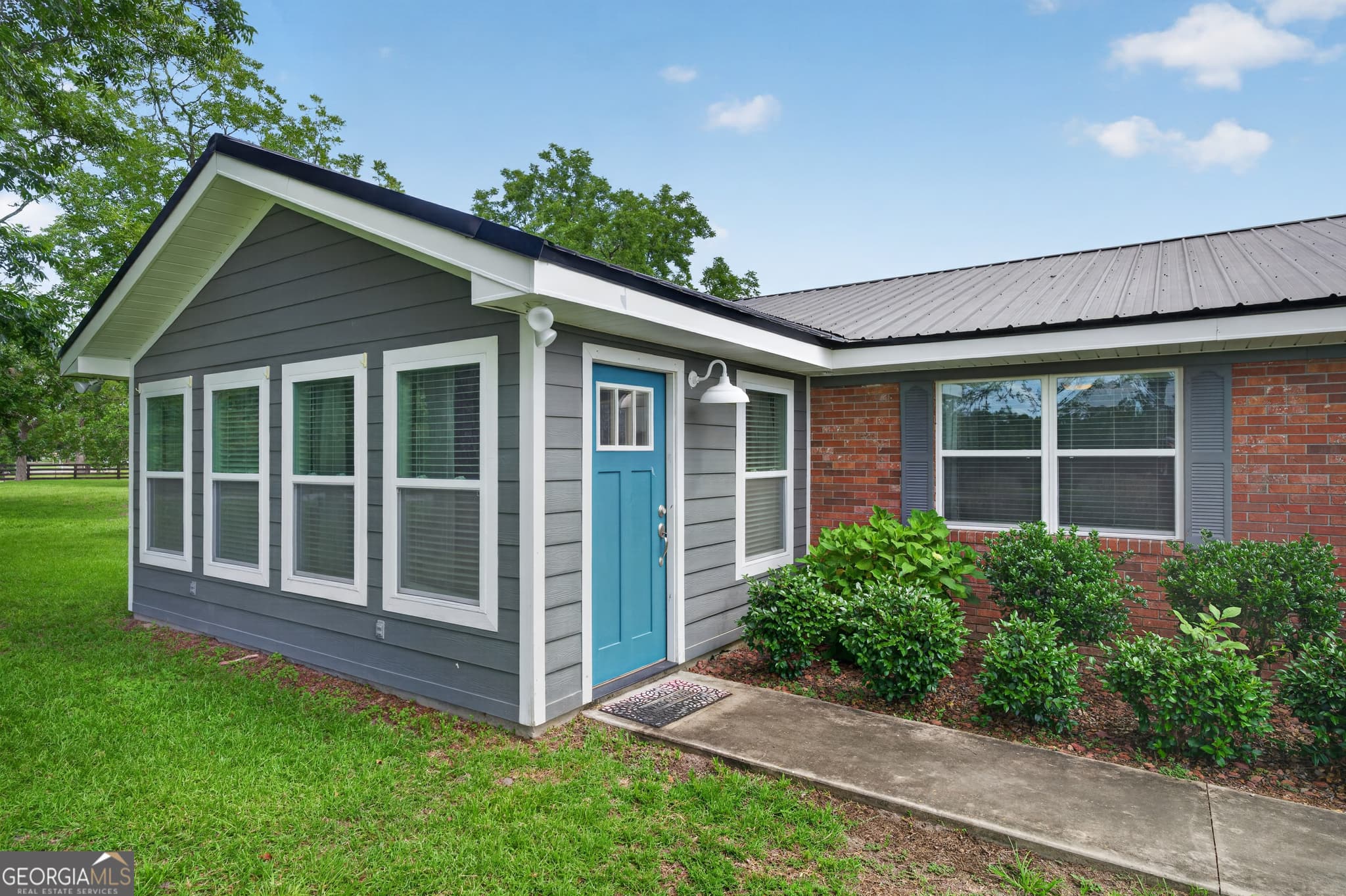 3 bedroom, 2.5 bathroom, 3,021 sq ft single family residence for sale at 5349 Johnson Place, Waycross, GA 31503 — photo 3