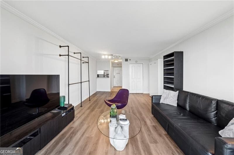 1 bedroom, 1 bathroom, 543 sq ft condominium for sale at 2870 Pharr Court South 1408, Atlanta, GA 30305 — photo 7