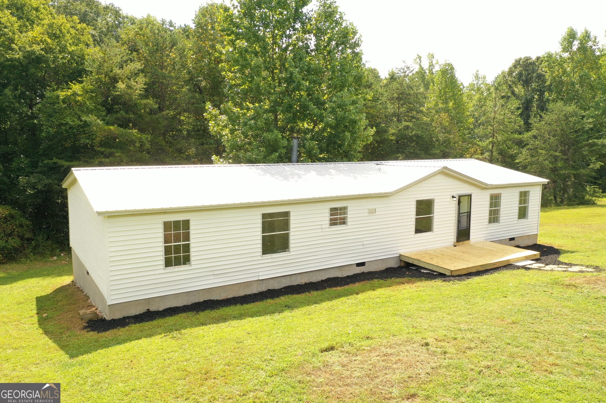 4 bedroom, 2 bathroom, 1,701 sq ft manufactured home,single family residence for sale at 2050 Buckhorn Road, Clarkesville, GA 30523 — photo 3