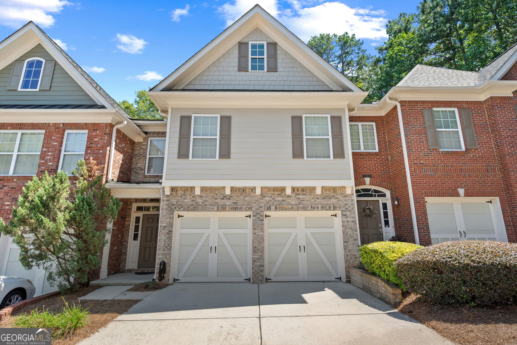 3 bedroom, 2.5 bathroom, 2,324 sq ft condominium for sale at 1546 Bouvier Place, Lawrenceville, GA 30043 — photo 1 of 33