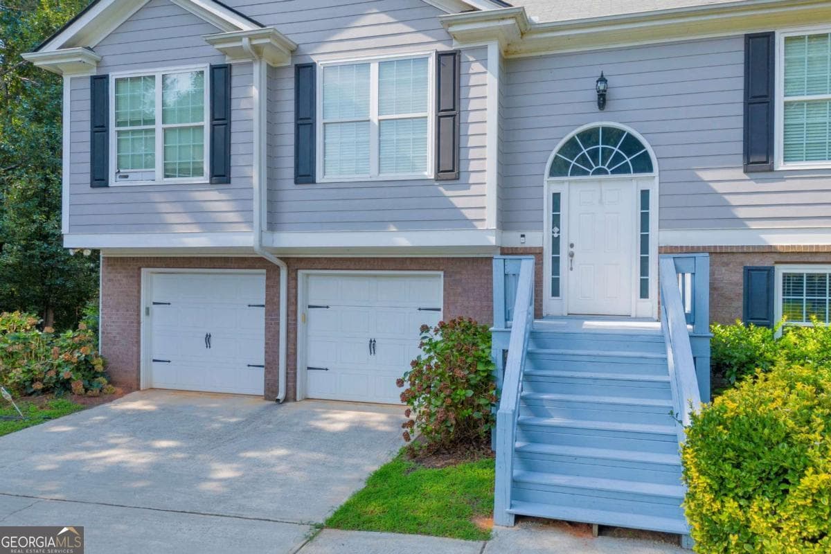 3 bedroom, 3 bathroom, 2,391 sq ft single family residence for sale at 1176 Kimberly Circle, Hull, GA 30646 — photo 3