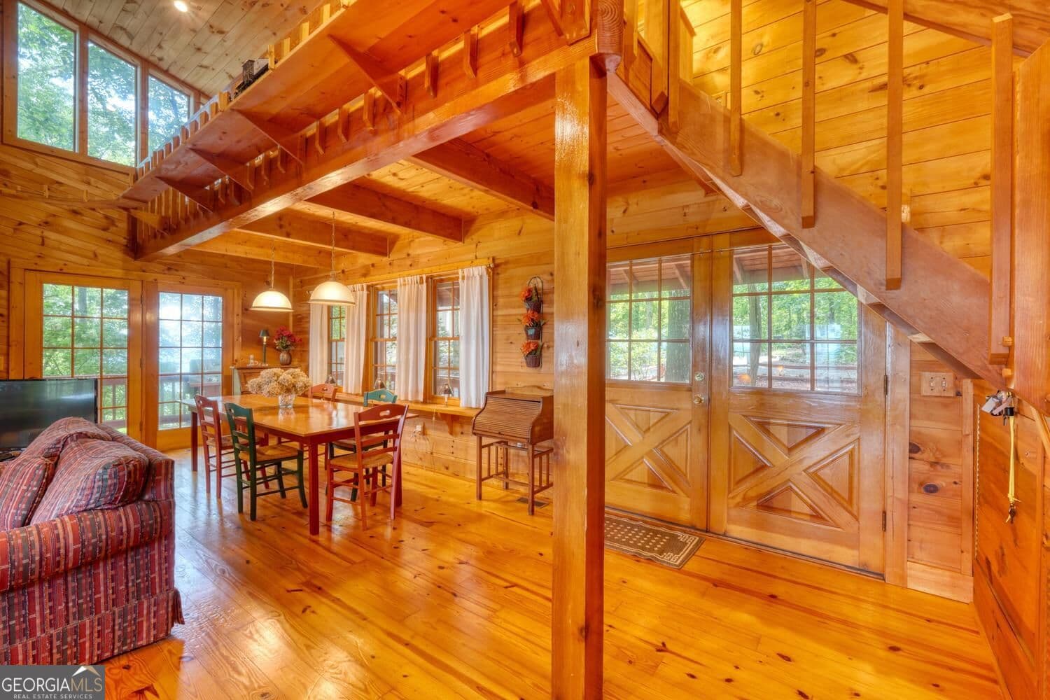 3 bedroom, 3 bathroom, 3,540 sq ft cabin,single family residence for sale at 854 Frog Pond Road, Hiawassee, GA 30546 — photo 9