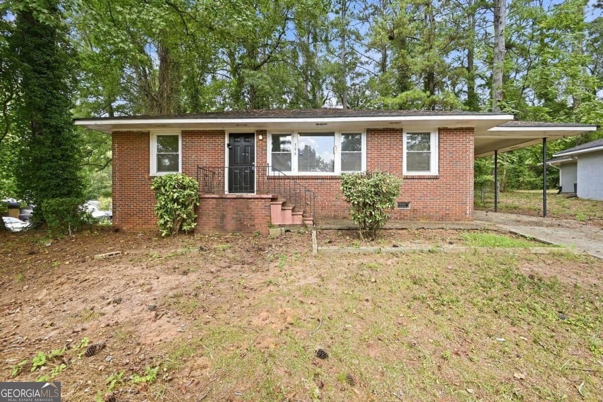 3 bedroom, 1 bathroom single family residence for rent at 386 Lindsey Drive, Atlanta, GA 30315 for $1,365 a month — photo 1 of 1