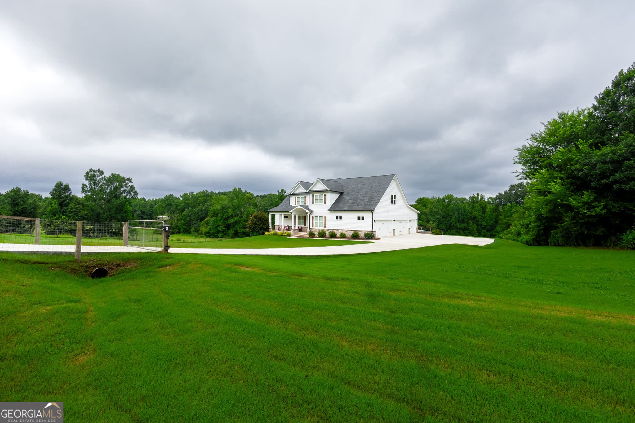 6 bedroom, 5.5 bathroom, 5,784 sq ft single family residence for sale at 1440 Chandler Bridge Road, Nicholson, GA 30565 — photo 6