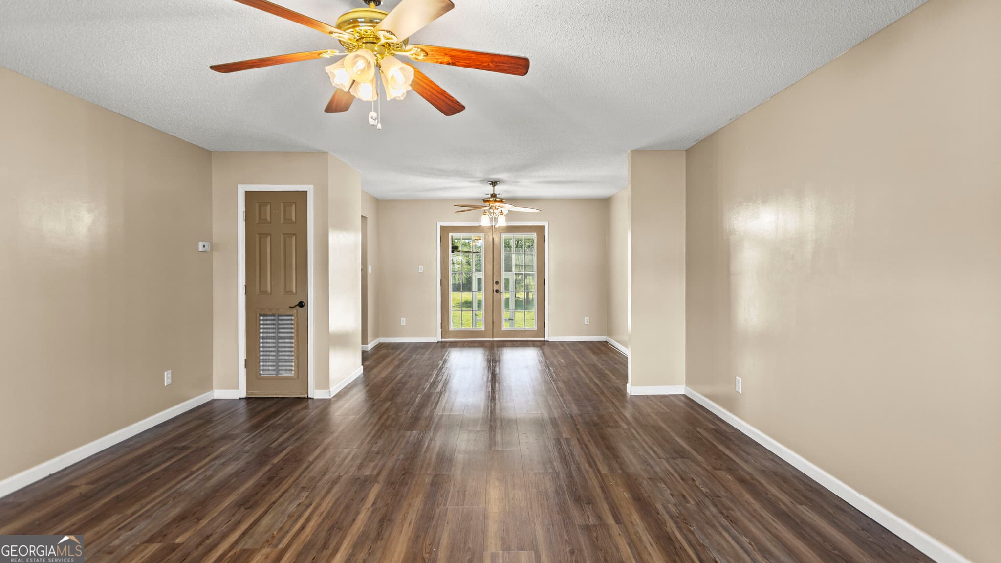3 bedroom, 2.5 bathroom, 1,692 sq ft single family residence for sale at 315 Jeanies Road, Hinesville, GA 31313 — photo 9