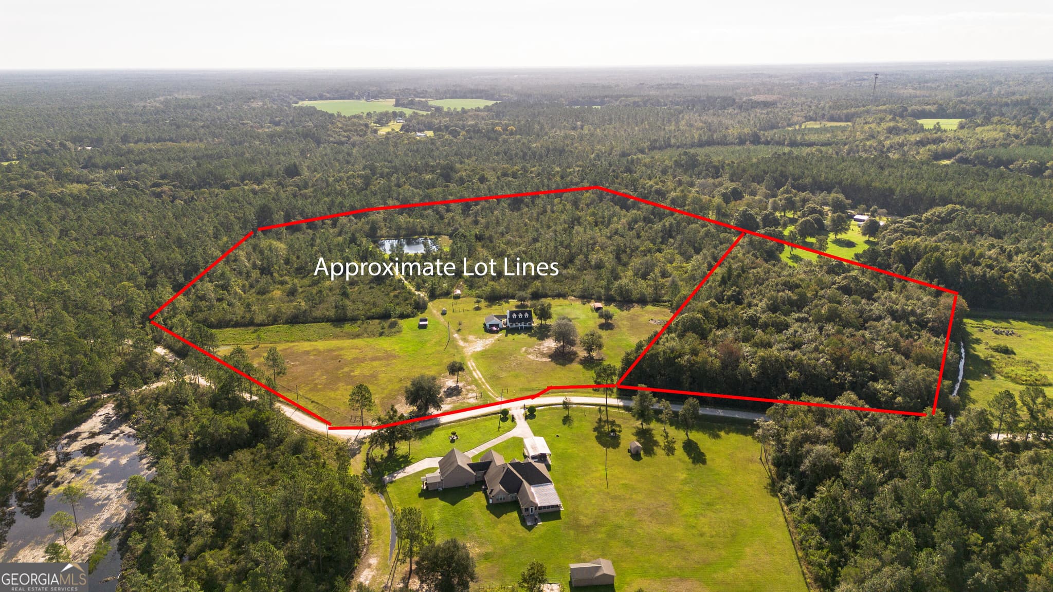 3 bedroom, 2.5 bathroom, 1,692 sq ft single family residence for sale at 315 Jeanies Road, Hinesville, GA 31313 — photo 4