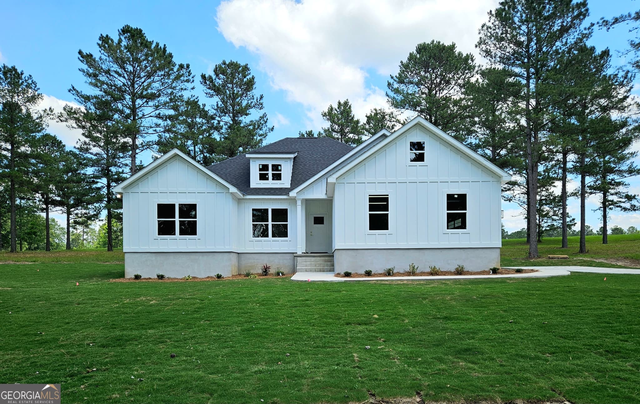 4 bedroom, 2 bathroom single family residence for sale at 270 Woodridge Lane, Cairo, GA 39827