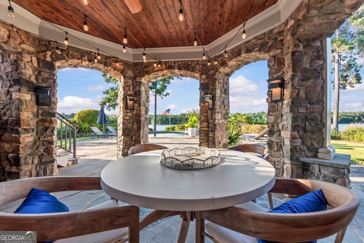 5 bedroom, 5.5 bathroom, 5,086 sq ft single family residence for sale at 1370 Rose Creek, Greensboro, GA 30642 — photo 6