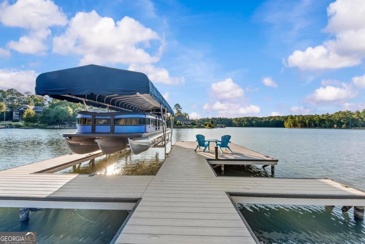 5 bedroom, 5.5 bathroom, 5,086 sq ft single family residence for sale at 1370 Rose Creek, Greensboro, GA 30642 — photo 3