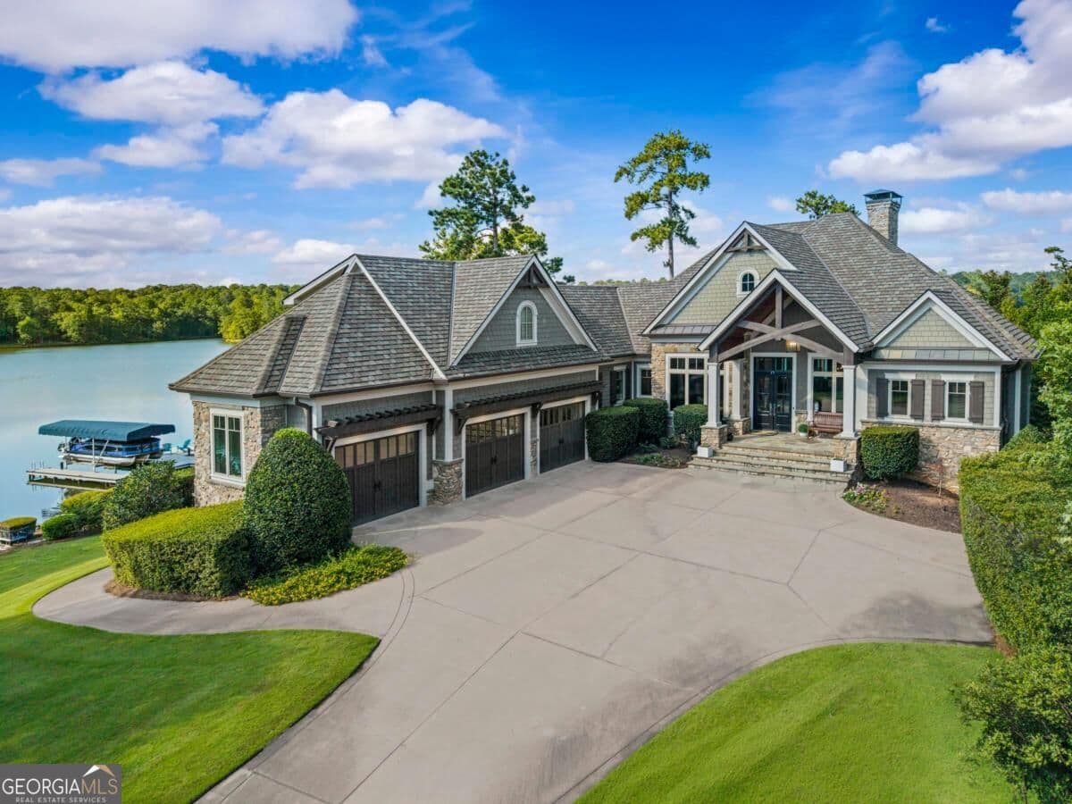 5 bedroom, 5.5 bathroom, 5,086 sq ft single family residence for sale at 1370 Rose Creek, Greensboro, GA 30642 — photo 9