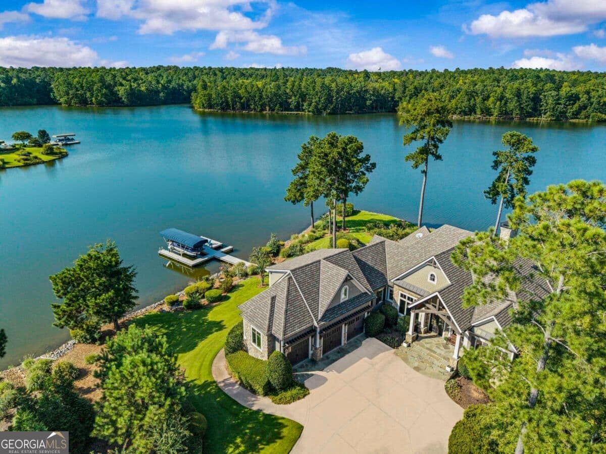 5 bedroom, 5.5 bathroom, 5,086 sq ft single family residence for sale at 1370 Rose Creek, Greensboro, GA 30642 — photo 8