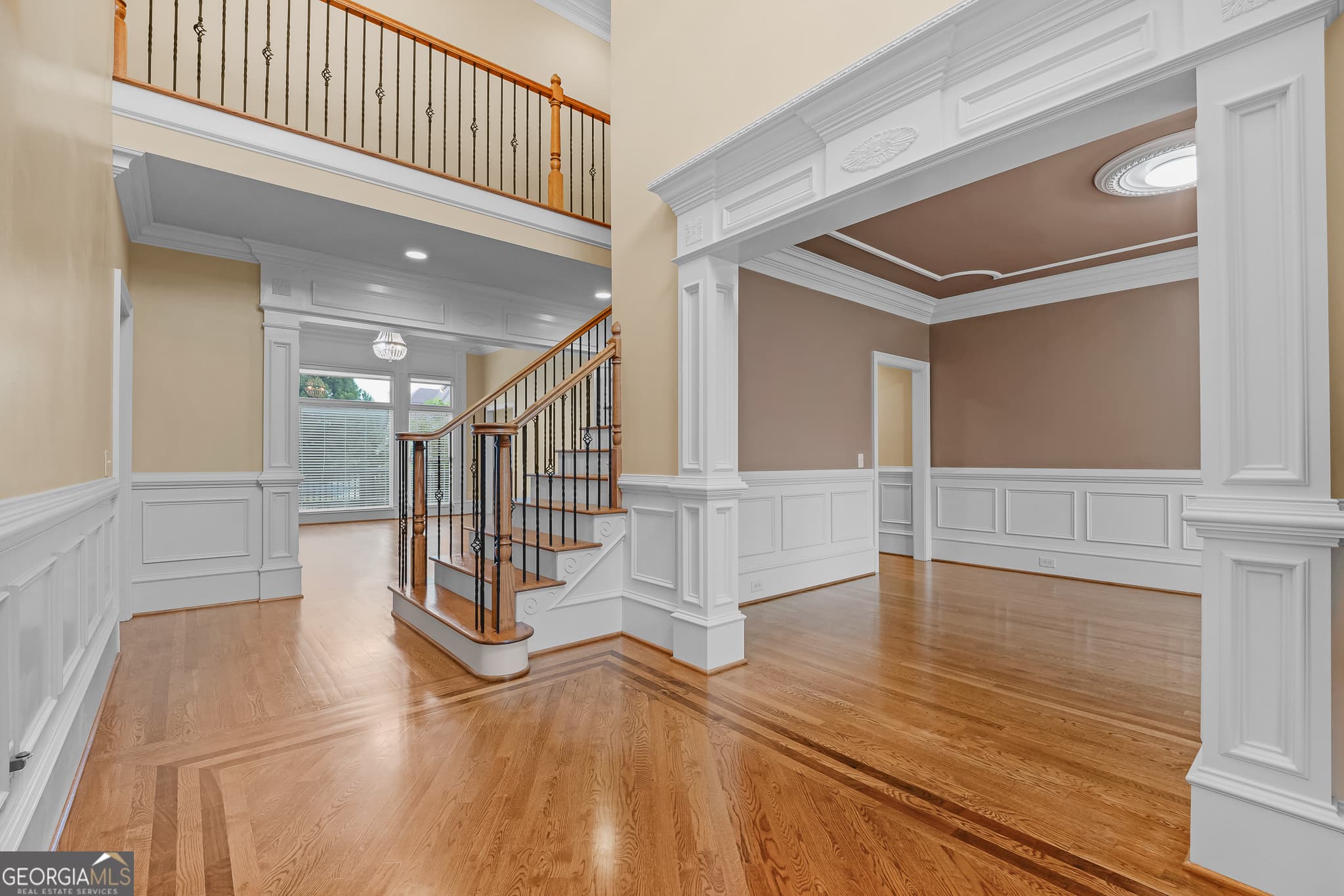 6 bedroom, 5.5 bathroom, 6,489 sq ft single family residence for sale at 2552 Stone Manor Drive, Buford, GA 30519 — photo 6
