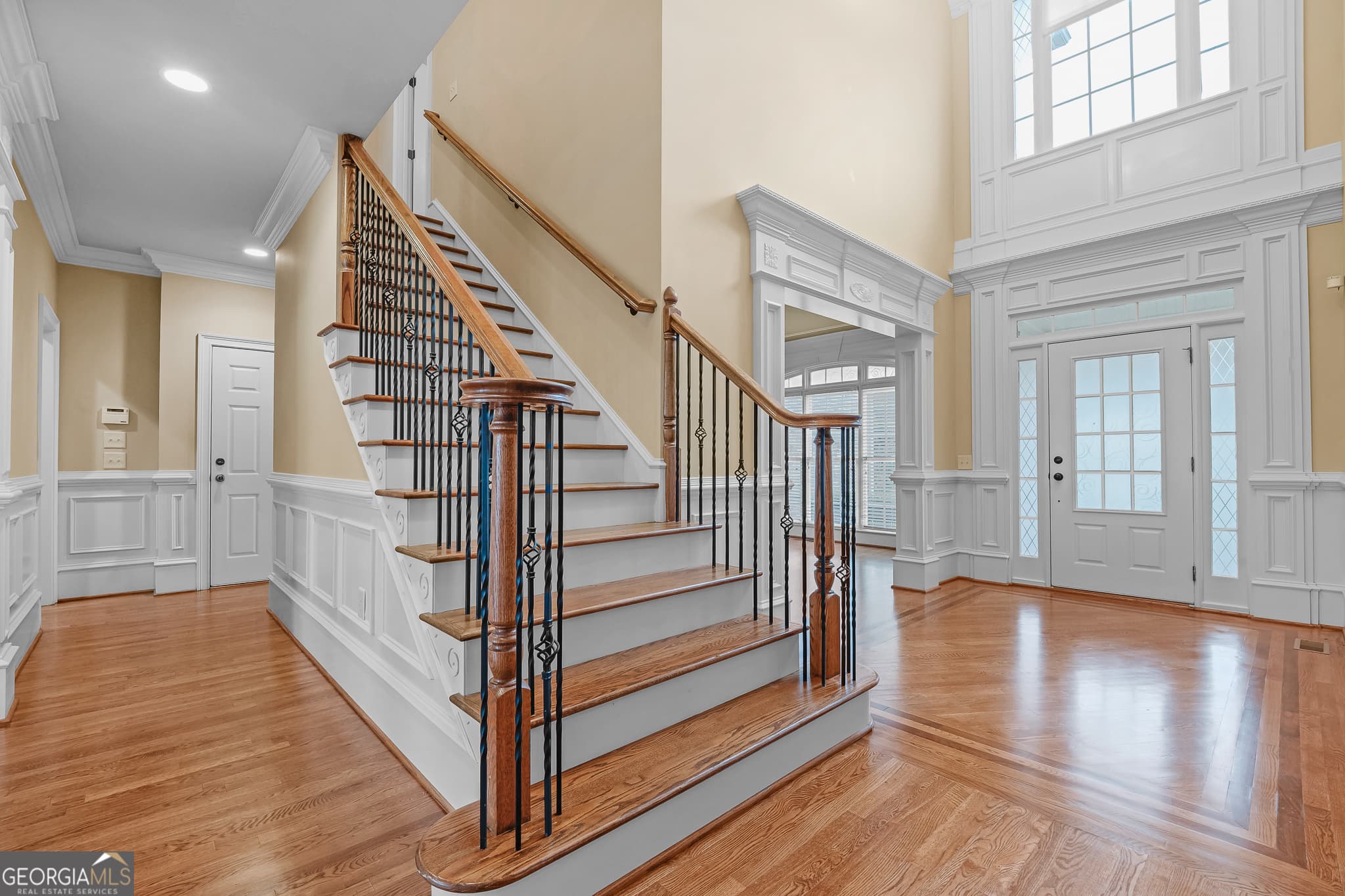 6 bedroom, 5.5 bathroom, 6,489 sq ft single family residence for sale at 2552 Stone Manor Drive, Buford, GA 30519 — photo 5