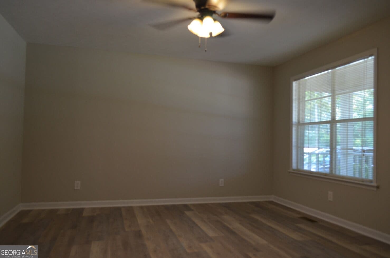 4 bedroom, 2 bathroom, 1,460 sq ft single family residence for sale at 238 Freeman Avenue, Forsyth, GA 31029 — photo 5