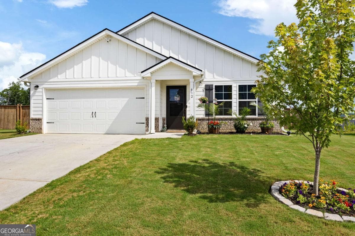 4 bedroom, 2 bathroom, 1,544 sq ft single family residence sold at 612 Tudor Street, Kingston, GA 30145
