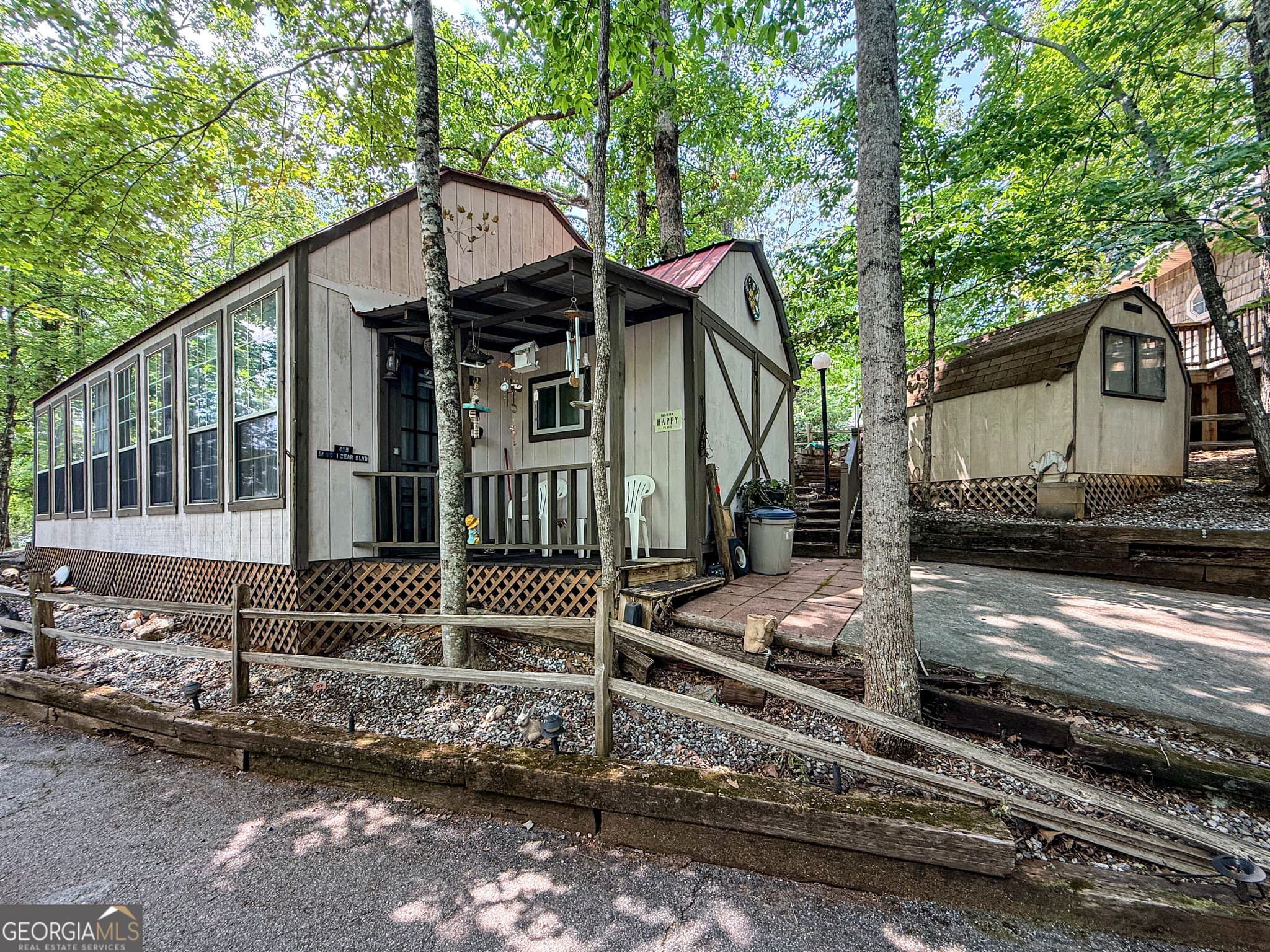 2 bedroom, 1 bathroom, 660 sq ft single family residence for sale at 91 Yogi Bear Boulevard, Cleveland, GA 30528 — photo 2