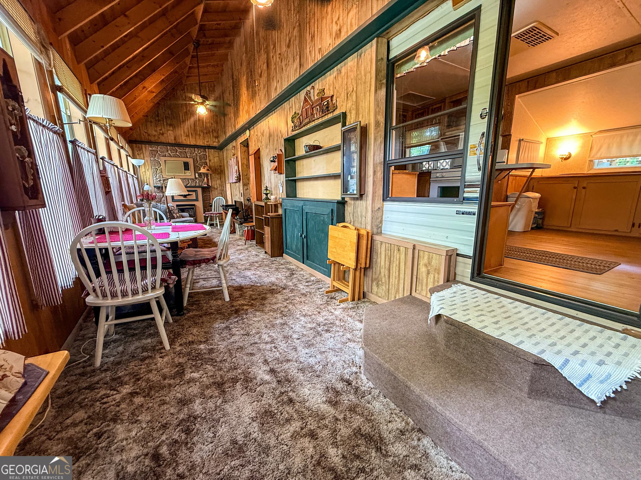 2 bedroom, 1 bathroom, 660 sq ft single family residence for sale at 91 Yogi Bear Boulevard, Cleveland, GA 30528 — photo 4