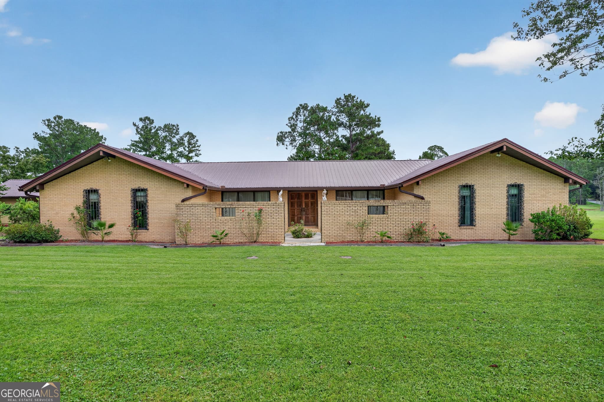4 bedroom, 4 bathroom, 3,770 sq ft single family residence for sale at 526 San Pablo Lane, Waycross, GA 31503 — photo 10