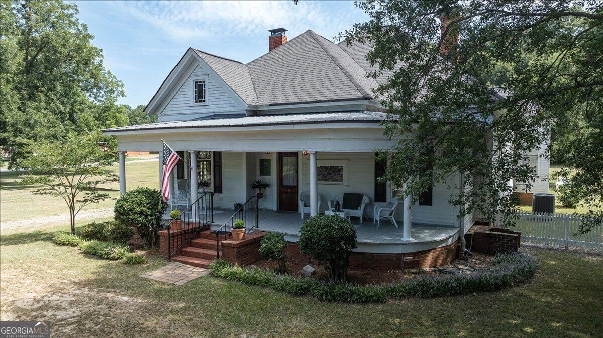 3 bedroom, 3 bathroom, 2,272 sq ft single family residence for sale at 153 Highway 83, Good Hope, GA 30641 — photo 3