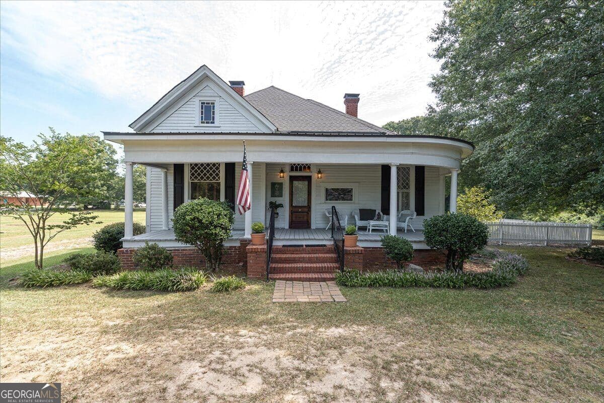 3 bedroom, 3 bathroom, 2,272 sq ft single family residence for sale at 153 Highway 83, Good Hope, GA 30641