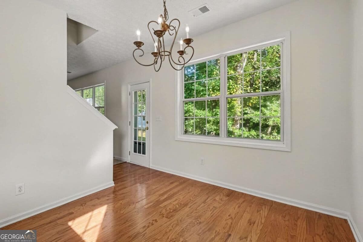 3 bedroom, 2.5 bathroom, 1,618 sq ft single family residence for sale at 6915 Silver Bend Place, Austell, GA 30168 — photo 7