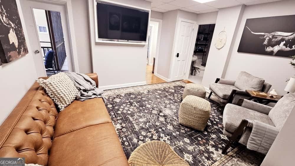 2 bedroom, 1 bathroom, 812 sq ft condominium for sale at 300 NE PEACHTREE Street 17H, Atlanta, GA 30308 — photo 2