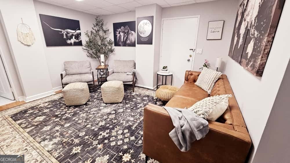 2 bedroom, 1 bathroom, 812 sq ft condominium for sale at 300 NE PEACHTREE Street 17H, Atlanta, GA 30308 — photo 3