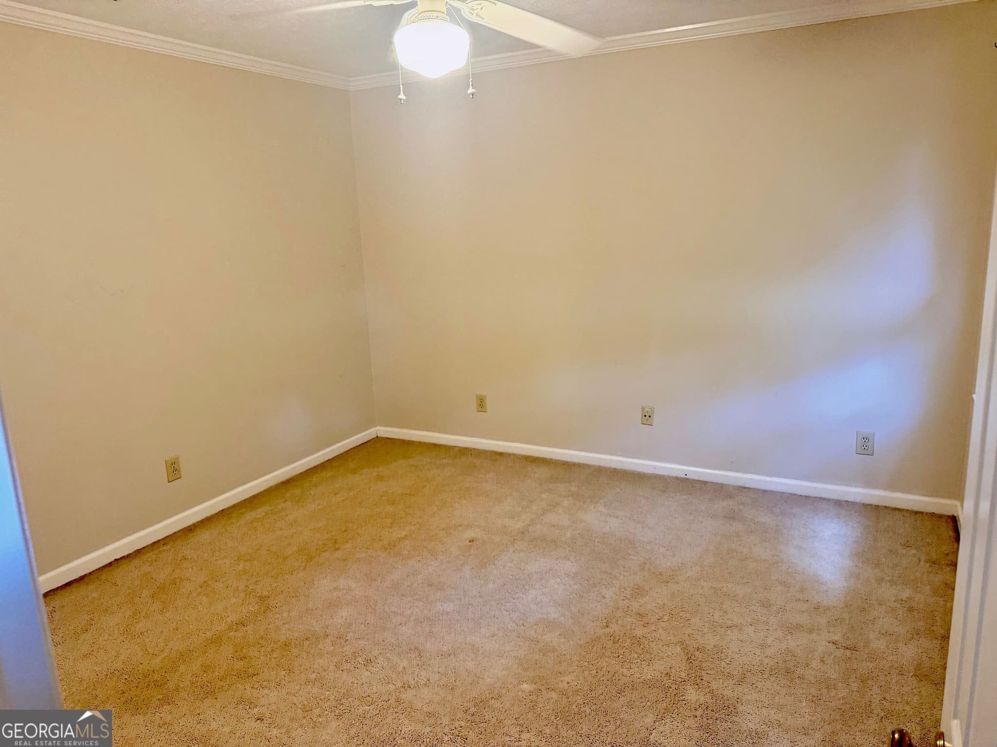 4 bedroom, 2.5 bathroom, 1,998 sq ft single family residence for sale at 206 Sturbridge Drive, Lagrange, GA 30240 — photo 8