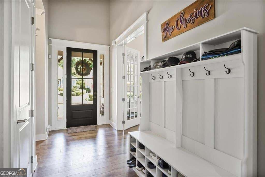 4 bedroom, 4 bathroom, 4,956 sq ft single family residence for sale at 322 Woodridge Pass, Canton, GA 30114 — photo 4