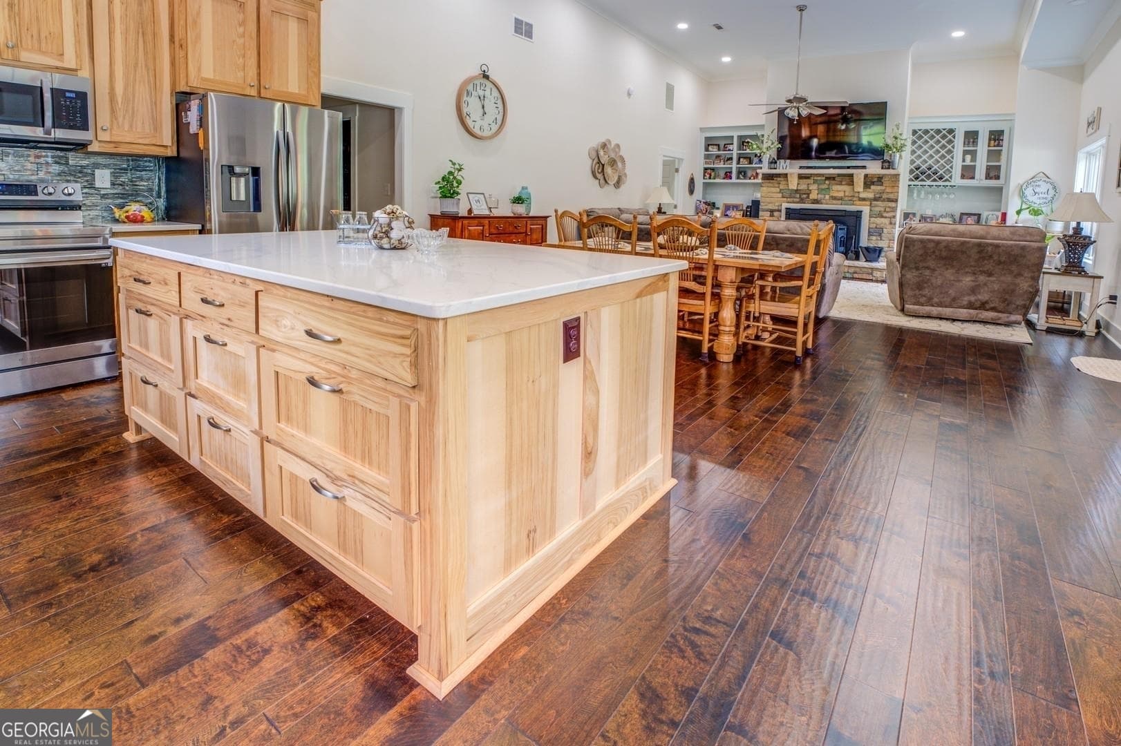 4 bedroom, 4 bathroom, 3,000 sq ft single family residence for sale at 3060 Eatonton Road, Madison, GA 30650 — photo 7