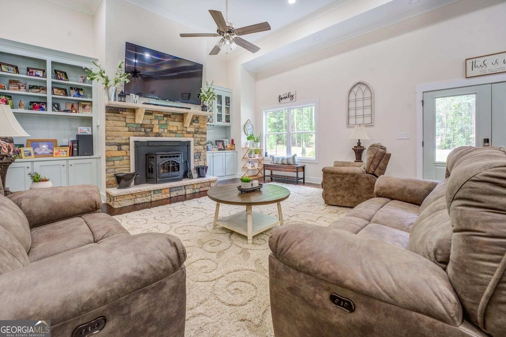 4 bedroom, 4 bathroom, 3,000 sq ft single family residence for sale at 3060 Eatonton Road, Madison, GA 30650 — photo 4