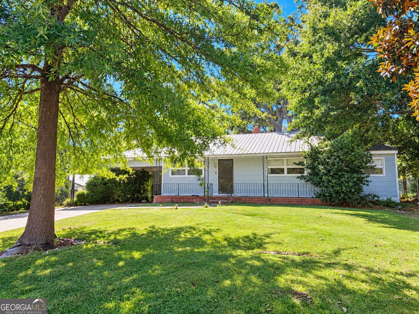 3 bedroom, 2 bathroom, 1,428 sq ft single family residence for sale at 103 Candler Court, Eatonton, GA 31024