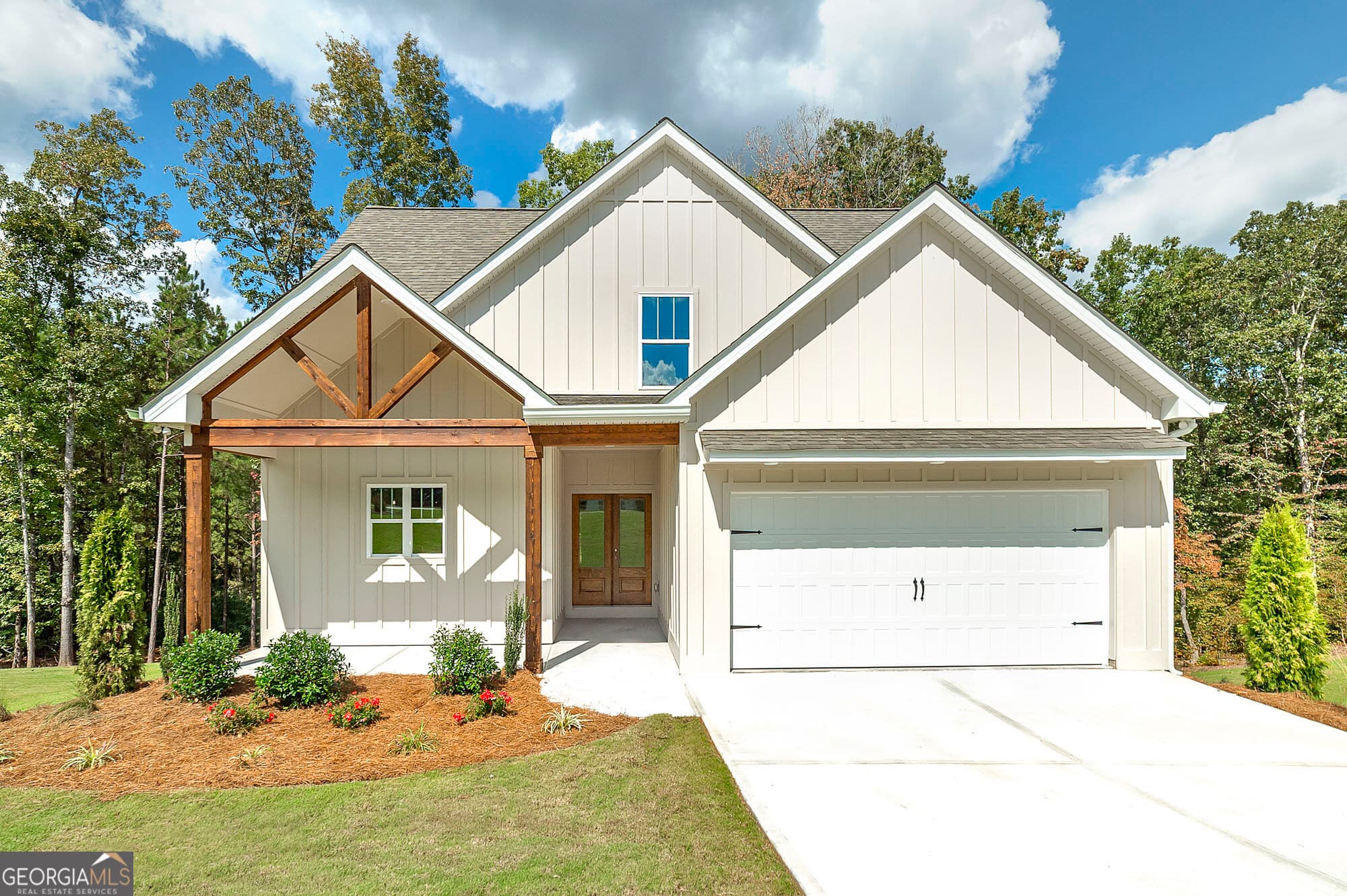 4 bedroom, 2.5 bathroom, 2,130 sq ft single family residence for sale at 70 Lloyd Street, Monticello, GA 31064 — photo 2