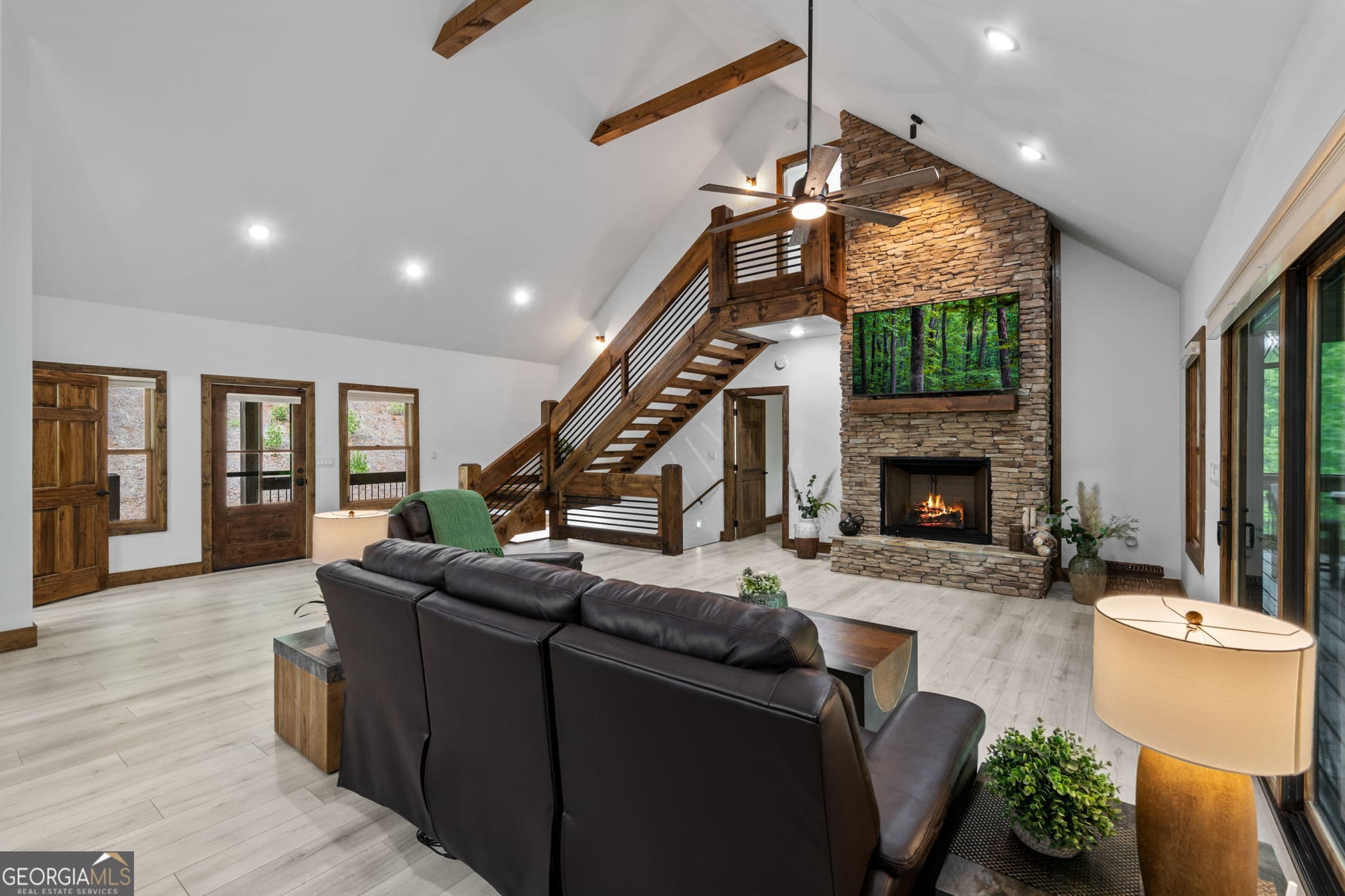 4 bedroom, 4.5 bathroom, 3,500 sq ft single family residence for sale at 60 Weeks Lane, Ellijay, GA 30540 — photo 6