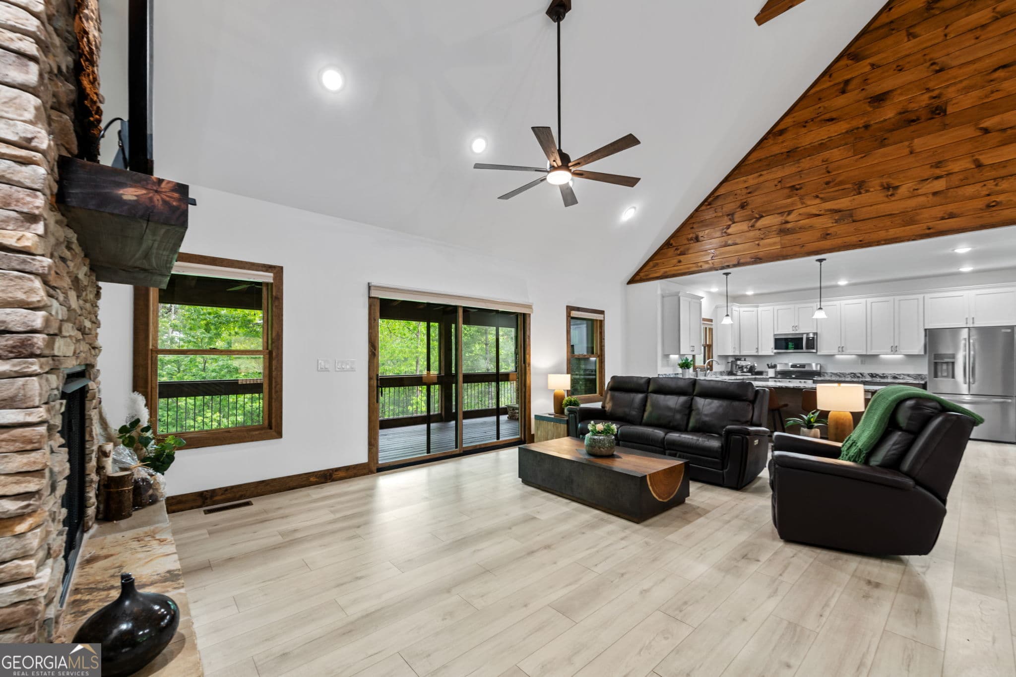 4 bedroom, 4.5 bathroom, 3,500 sq ft single family residence for sale at 60 Weeks Lane, Ellijay, GA 30540 — photo 10