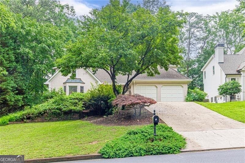 5 bedroom, 3.5 bathroom, 3,241 sq ft single family residence sold at 10625 Haynes Forest Drive, Alpharetta, GA 30022