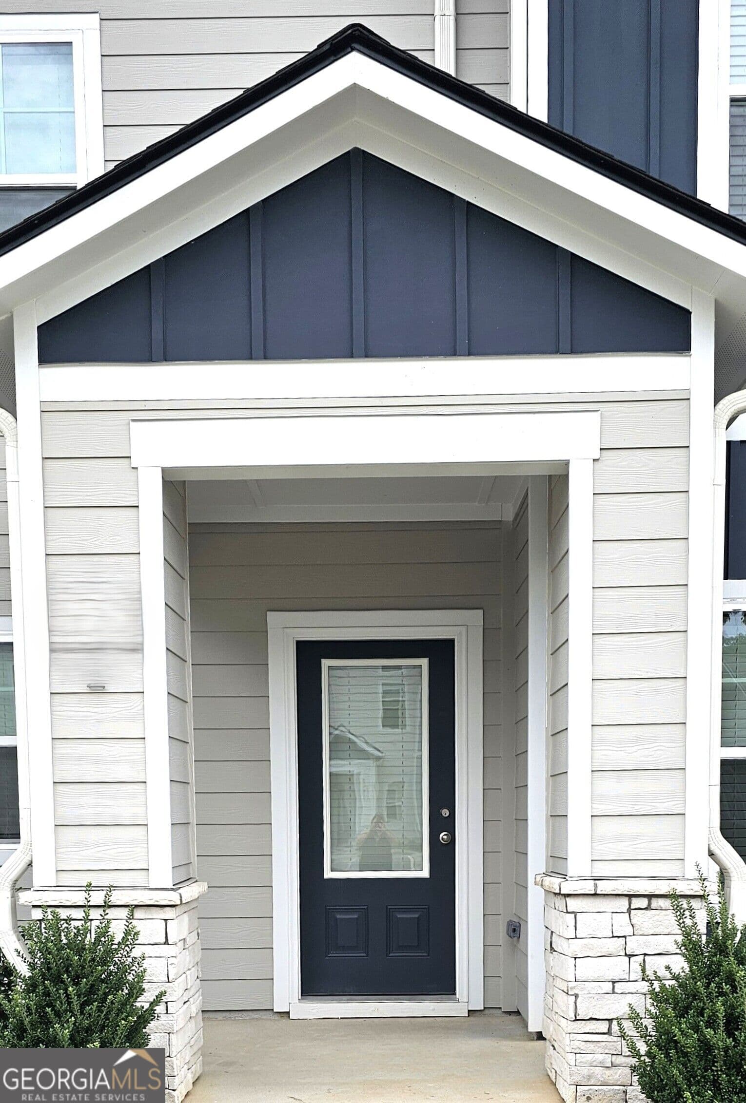 2 bedroom, 2.5 bathroom, 1,120 sq ft townhouse for sale at 208 Rooker Drive, Lagrange, GA 30241 — photo 2
