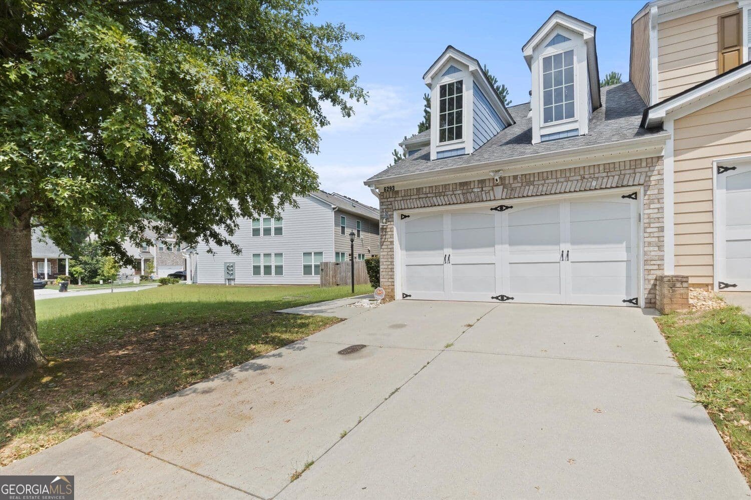 3 bedroom, 2.5 bathroom, 1,700 sq ft townhouse for rent at 6293 Colonial View, Fairburn, GA 30213 for $2,300 a month — photo 2