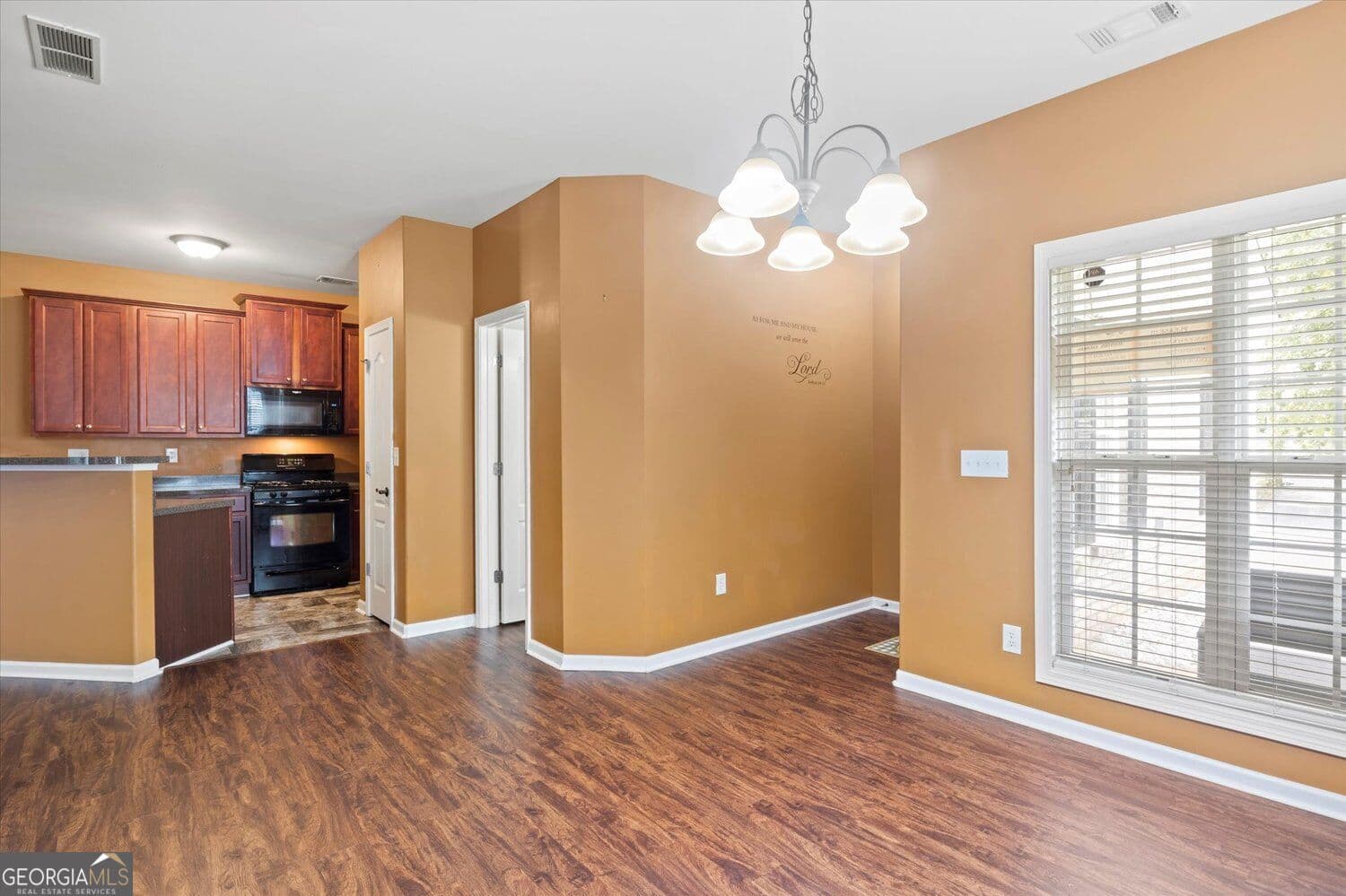 3 bedroom, 2.5 bathroom, 1,700 sq ft townhouse for rent at 6293 Colonial View, Fairburn, GA 30213 for $2,300 a month — photo 3