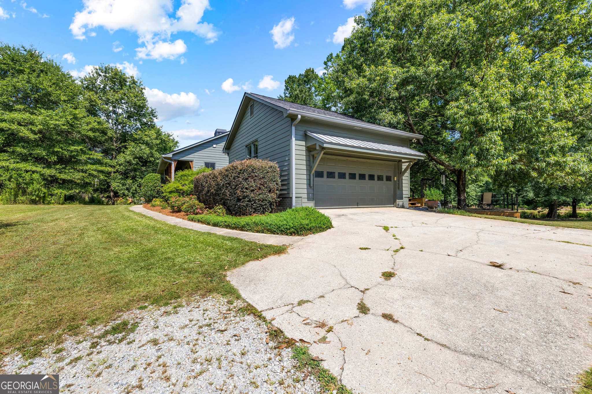 5 bedroom, 3 bathroom, 3,629 sq ft single family residence for sale at 456 W McIntosh Road, Brooks, GA 30205 — photo 5